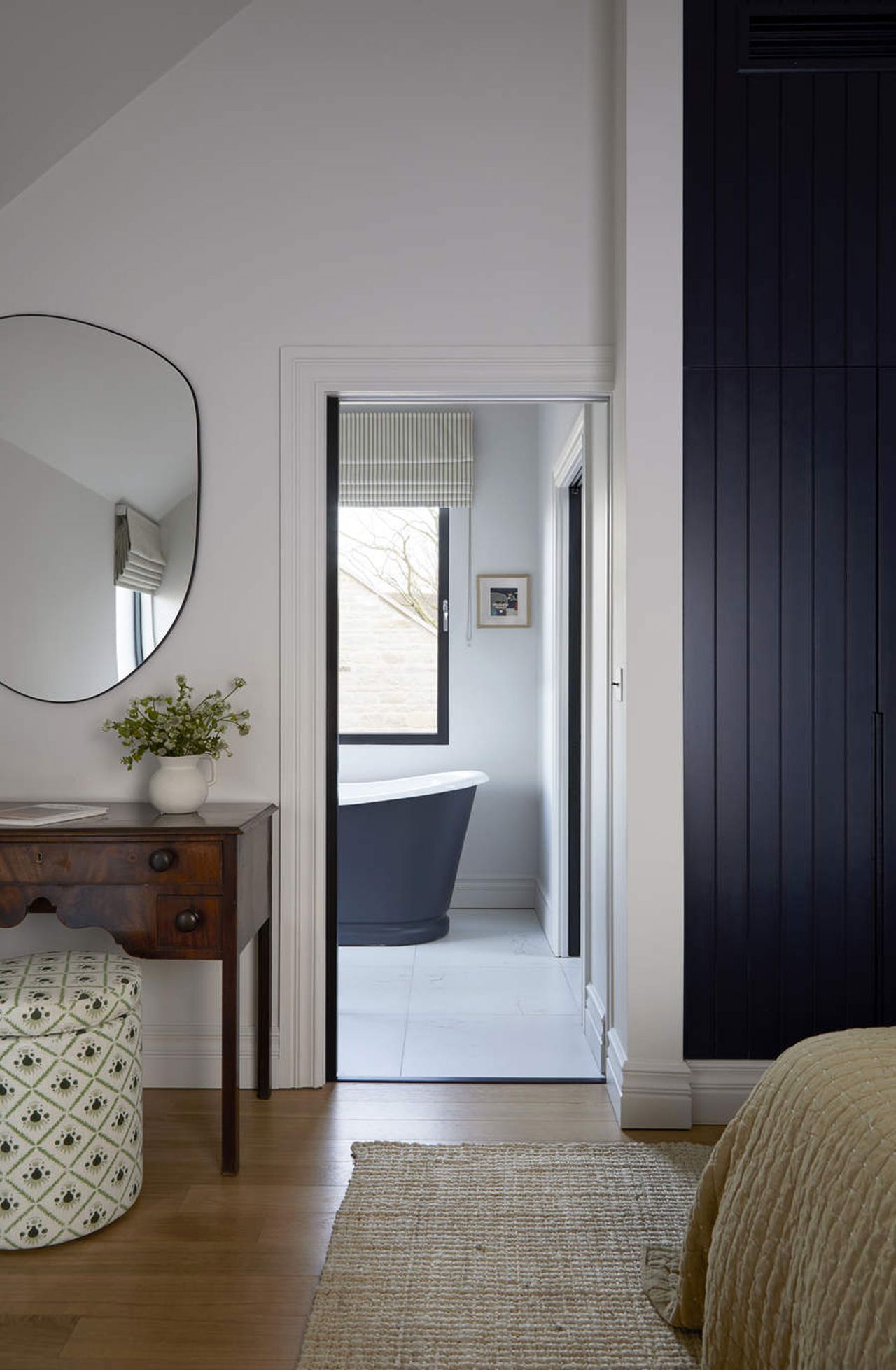 How to make your bedroom darker for better sleep Livingetc