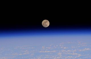 xpedition 42 Sees Full Moon Setting