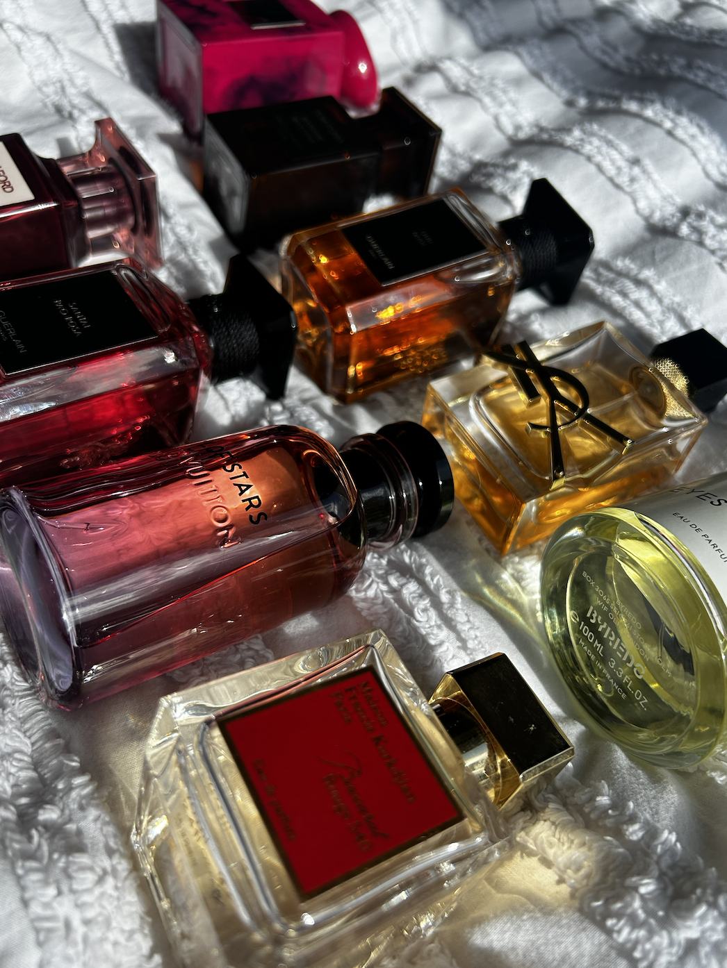 Images of strong perfumes