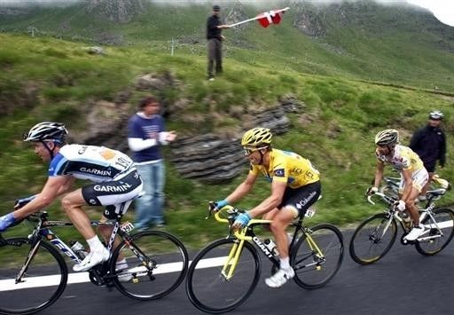 America's Christian Vande Velde (Team Garmin-Chipotle p/b H30) leads former Tour de France