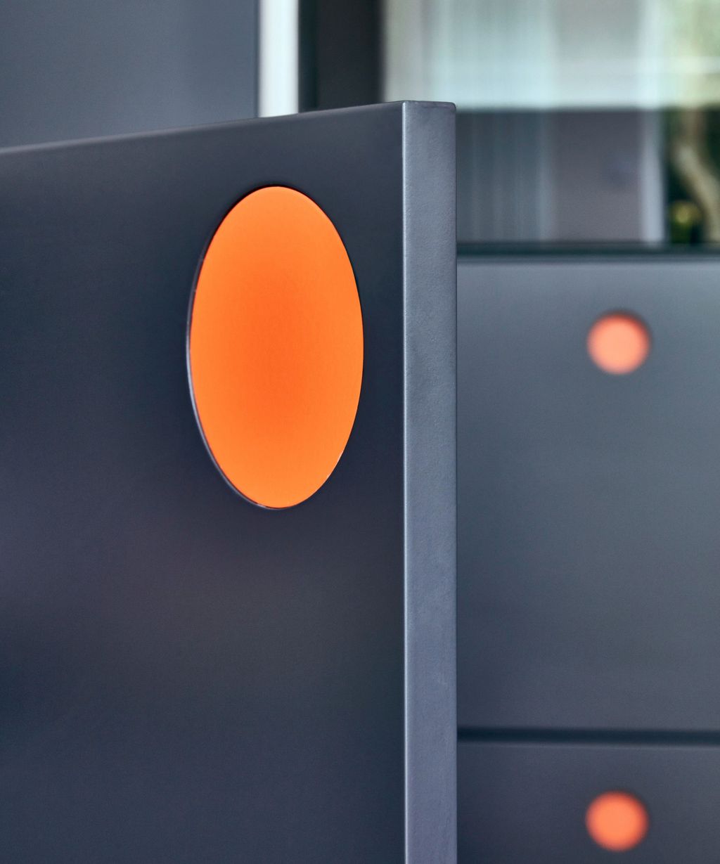 Should I use handles or knobs on kitchen Homes and Gardens