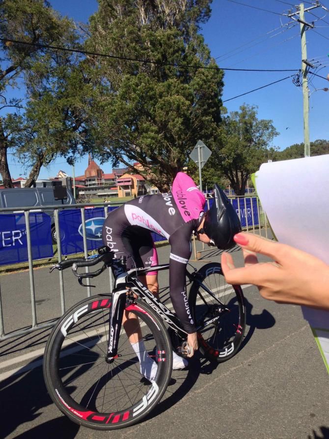 Sarah Roy (Bikebug) made sure everything was right before starting the TT