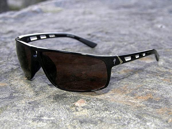 Specialized moves into the casual arena with its new Strafe optics.