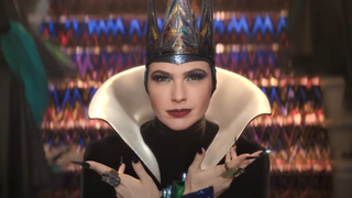 gal gadot in snow white