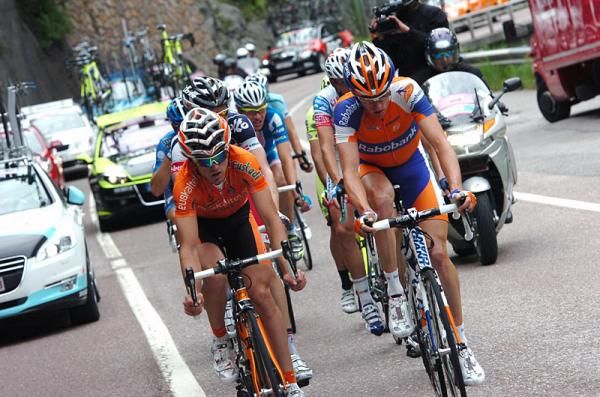 Jon Izagirre (Euskaltel-Euskadi) and Stef Clement (Rabobank) at the head of the break.