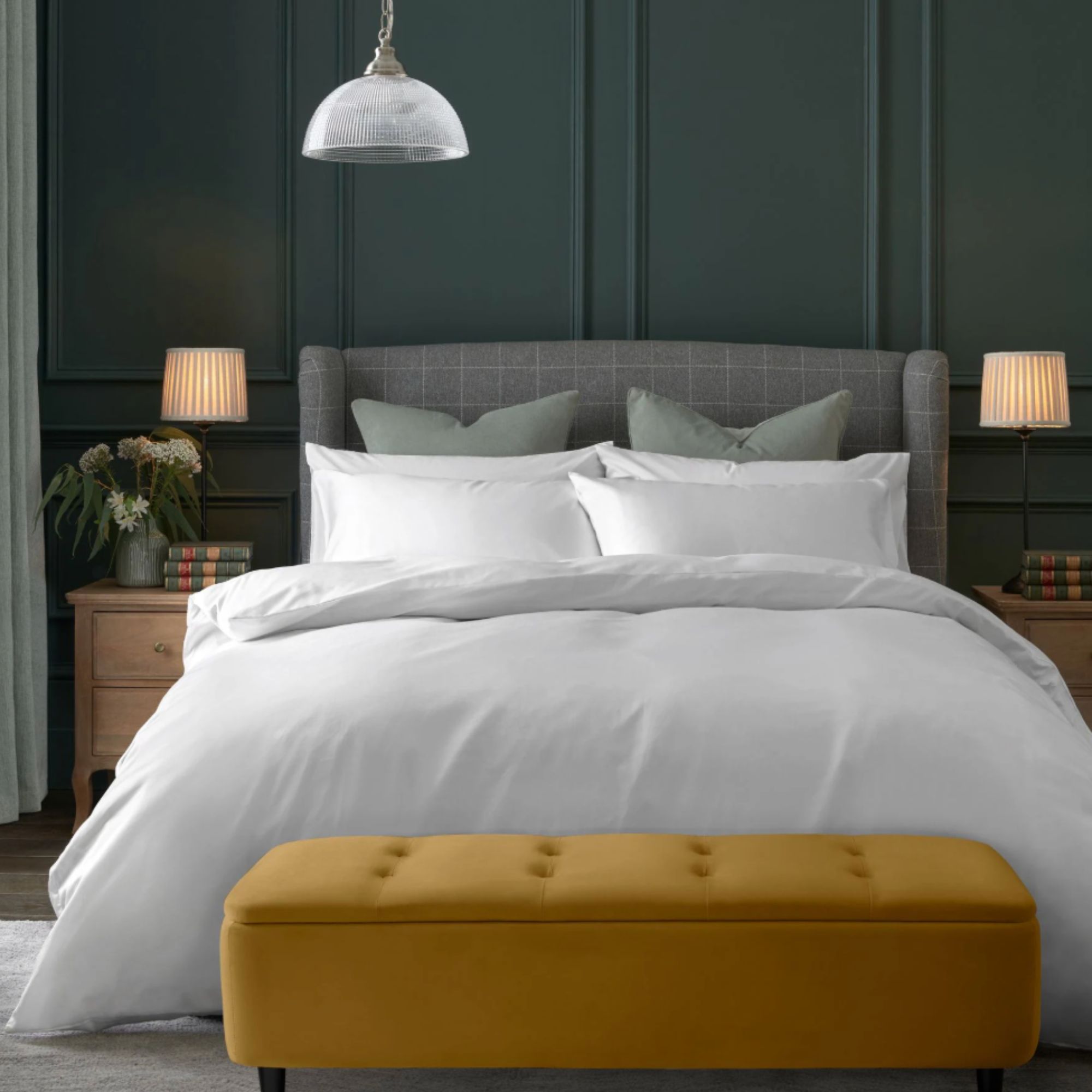 White 400 Thread Count 100% Egyptian Cotton Sateen Luxury Duvet Cover and Pillowcase Set