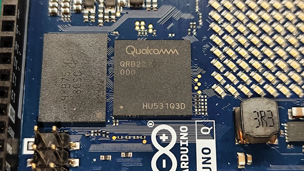 Arduino Uno Q