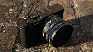 Panasonic Lumix S 18-40mm f/4.5-6.3