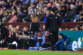Alexander Isak of Newcastle United covers his face as he goes off with an injury during the Premier League match between Aston Villa and Newcastle United at Villa Park on January 30, 2024 in Birmingham, England. (Photo by Simon Stacpoole/Offside/Offside via Getty Images)