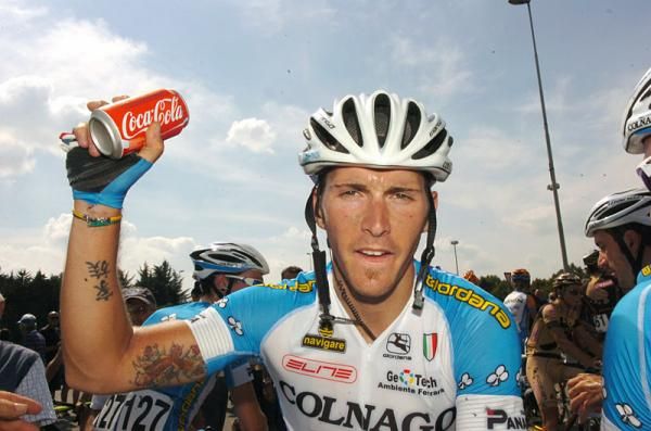 A Coke and a smile for winner Manuel Belletti (Colnago - CSF Inox).