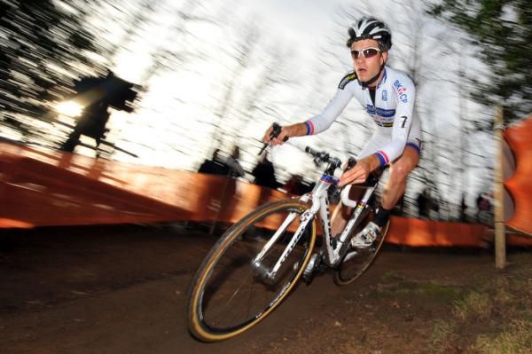 Niels Albert (BKCP - Powerplus) put in a blistering attack.