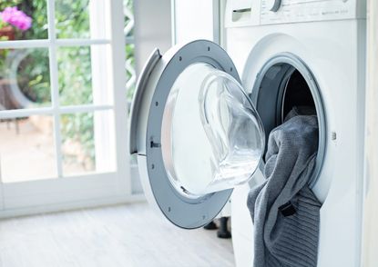 How to Clean a Washing Machine: A 6-Step Guide