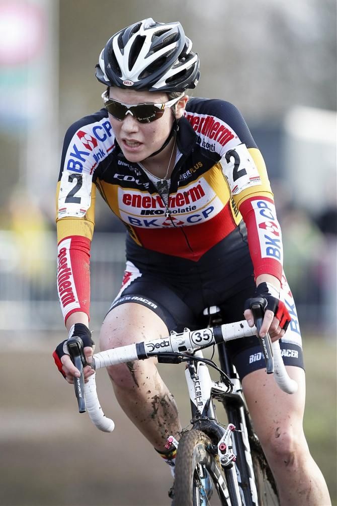 Sanne Cant on her way to second in Leuven