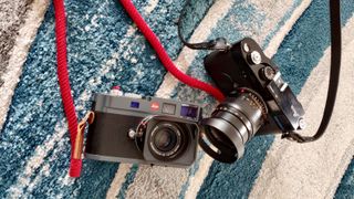 Leica 35mm Summicron-M f/2 APSH