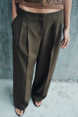 Pleated Wide Leg Pants