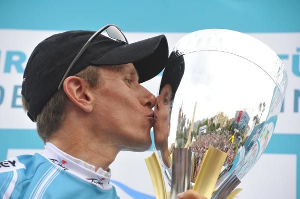 Alexander Efimkin (Team Type 1 - Sanofi Aventis) kisses his shiny new trophy