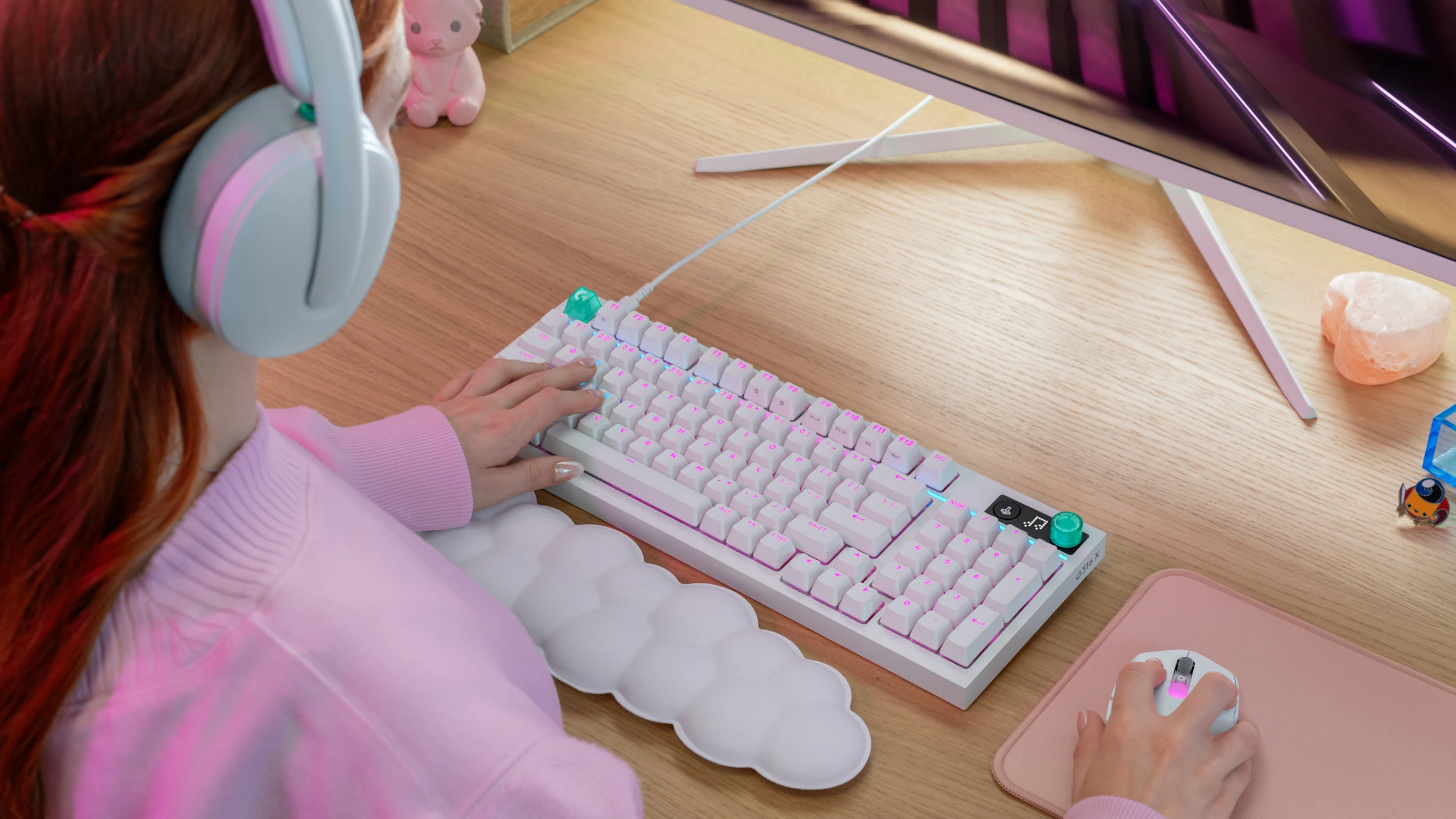 The Logitech G316 X 75 keyboard.