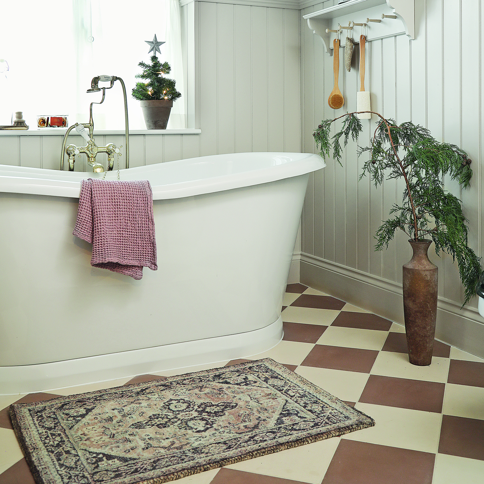 Bathrooms with rugs in