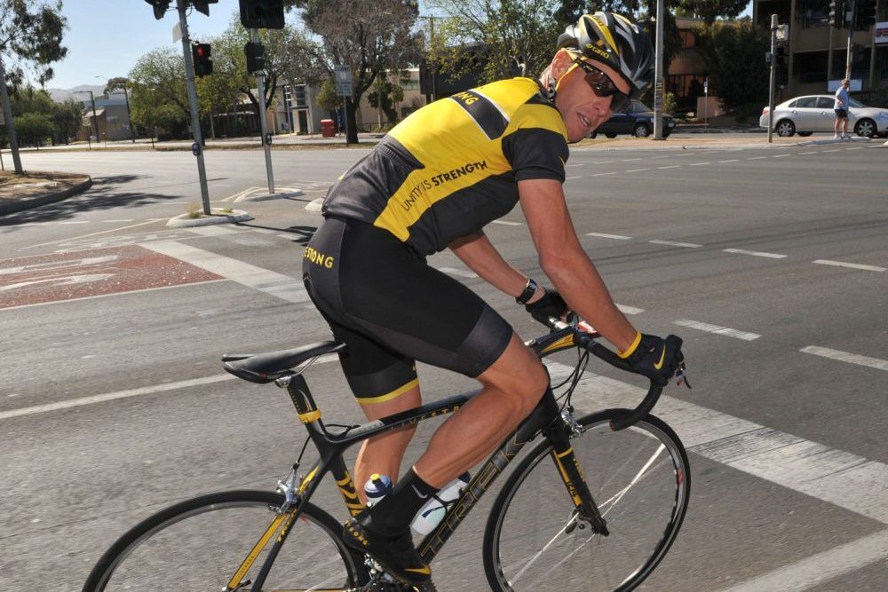 Lance Armstrong narrowly beaten into 