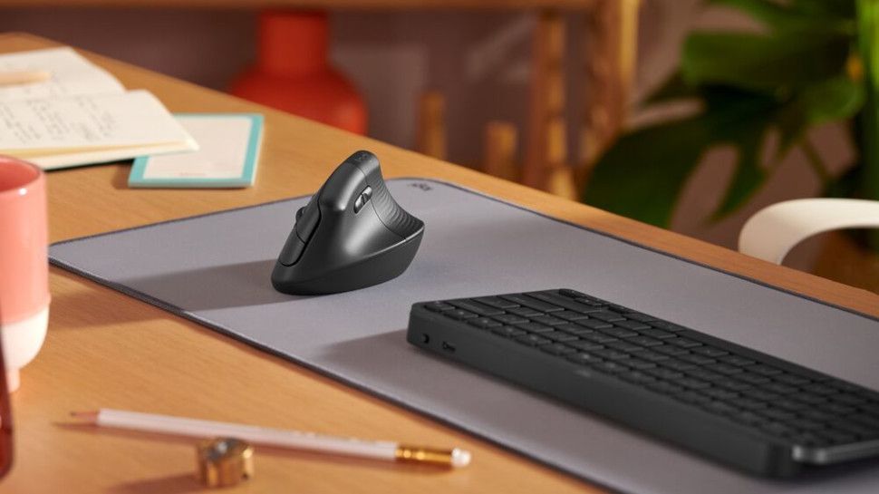 Logitech Lift vertical mouse