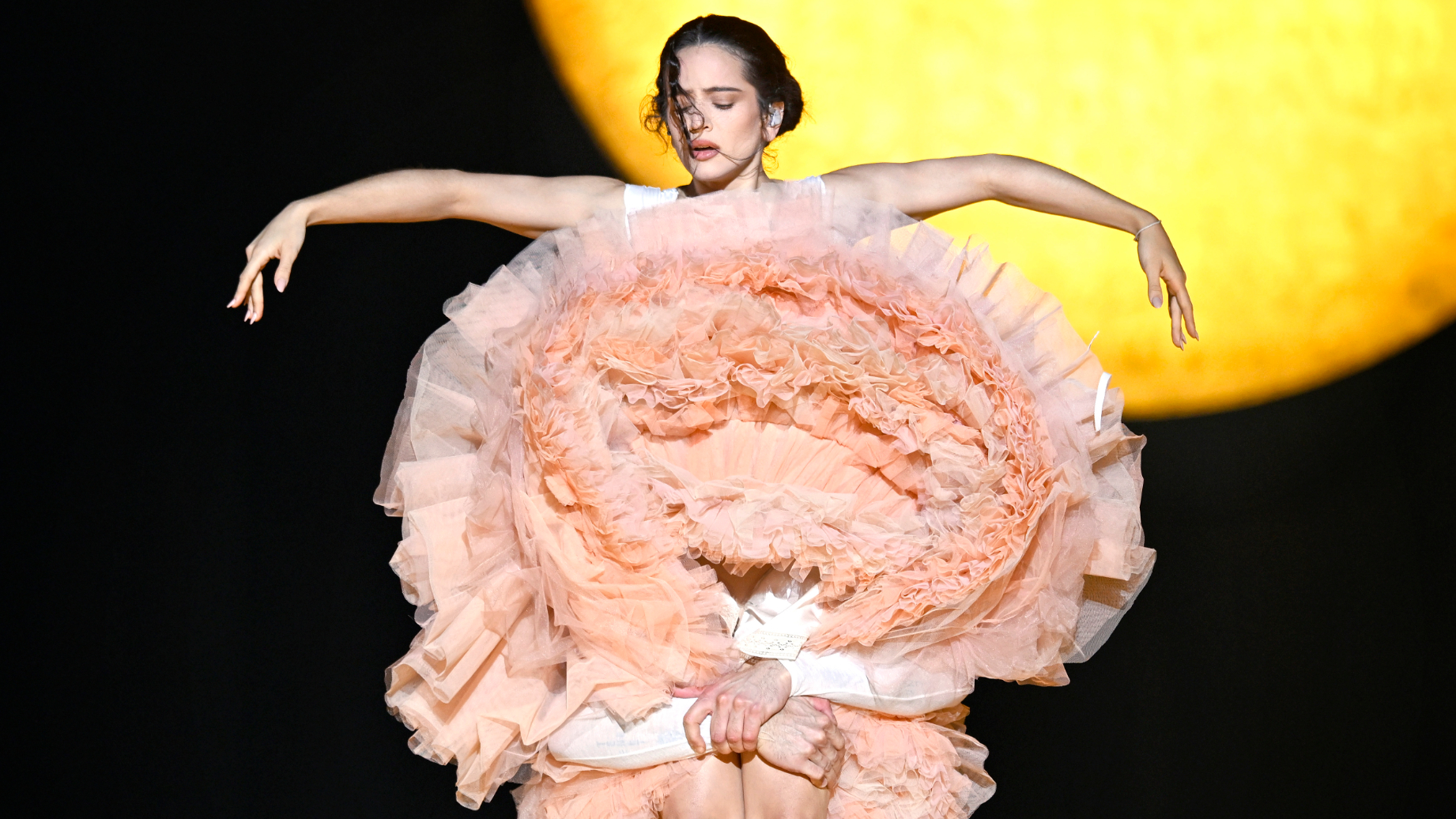 Rosal&iacute;a performs on stage at the LDLC Arena on March 16, 2026