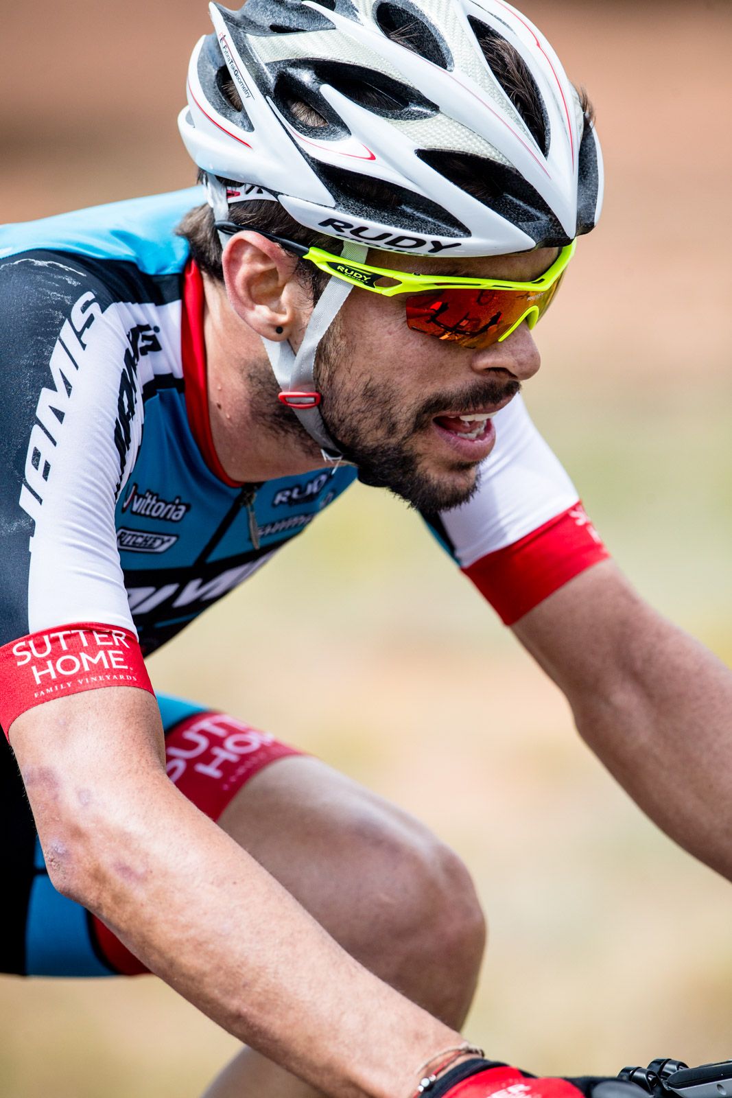 Rubin Companioni (Jamis) works hard in todays break