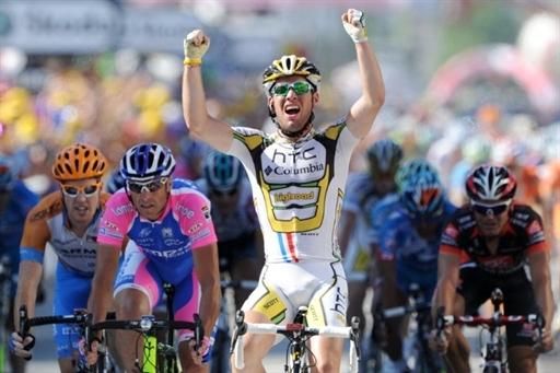 Mark Cavendish (HTC-Columbia) speeds to his 13th career win in the Tour.
