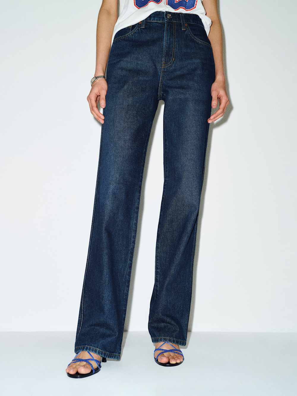 Val 90s Mid Rise Straight Jeans