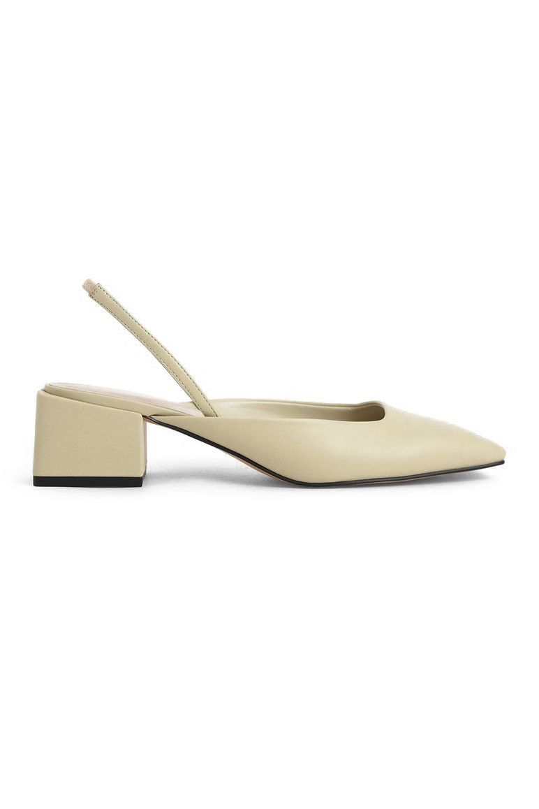 closed toe slingback