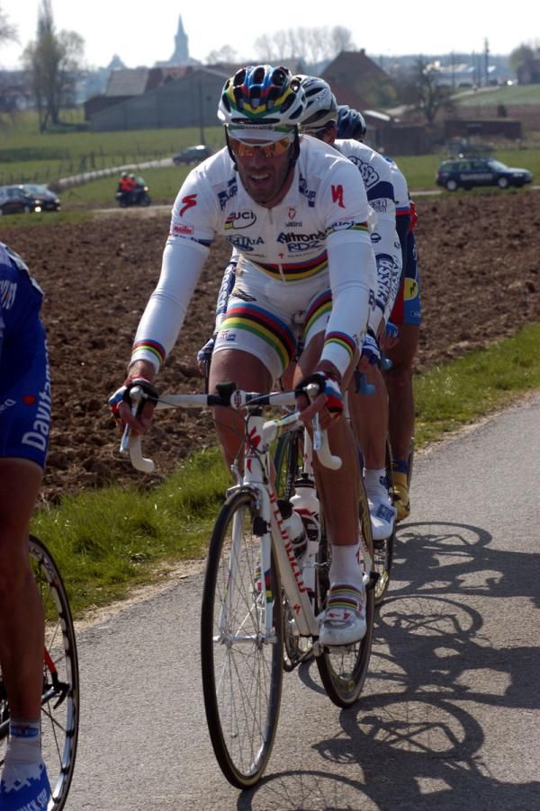 2003: Mario Cipollini (Domina Vacanze) was immediately disqualified by the commissaires and fined 200 Swiss francs for throwing two water bottles at a BWB representative, when the latter tried to pass him with 37 km to go. At that stage, Cipollini was off the back of the leading group after a crash, and talking to his team director in the car. He heard the beep of the horn from the motorcycle behind, looked around angrily, and threw two bottles at the moto rider as he went past.