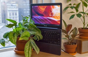 Asus VivoBook E203NA - Full Review and Benchmarks | Laptop Mag