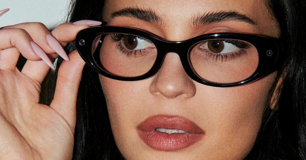 The Internet Is Furious Over Meta’s AI Glasses but Sales Are Booming—We Looked at Why People, Women in Particular, Are Worried