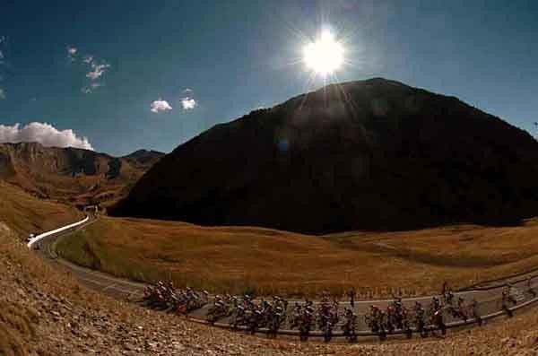 Ca you spot the sprinters in this picture?