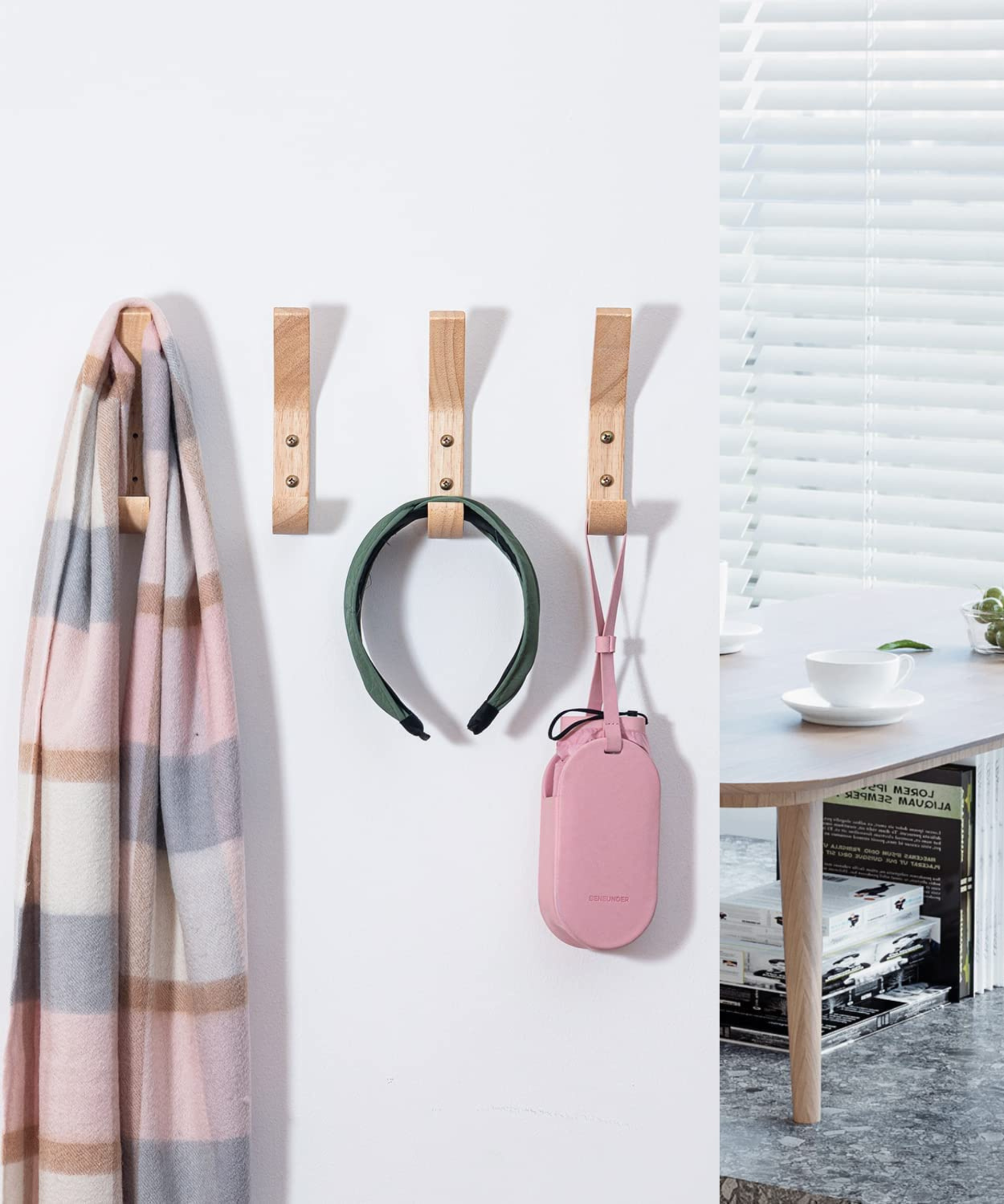 Satu set empat kait dinding kayu.