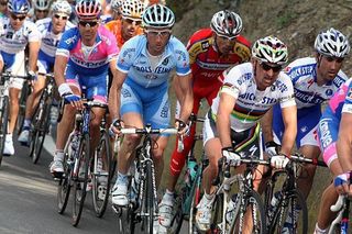 Davide Rebellin (Gerolsteiner) follows world champion Paolo Bettini (Quick Step).