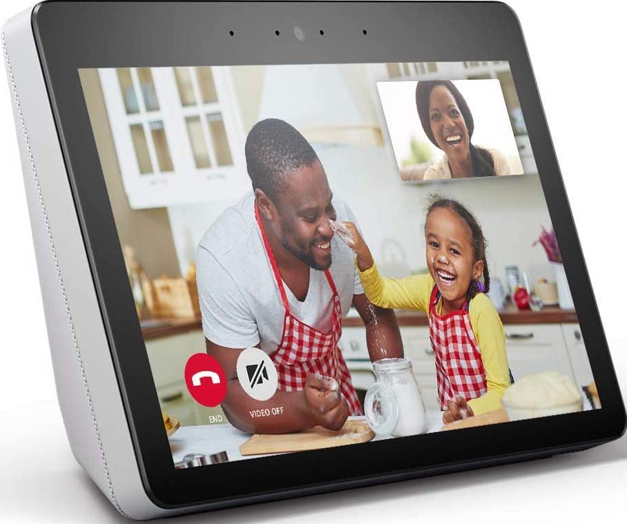 Echo Show 10 in white