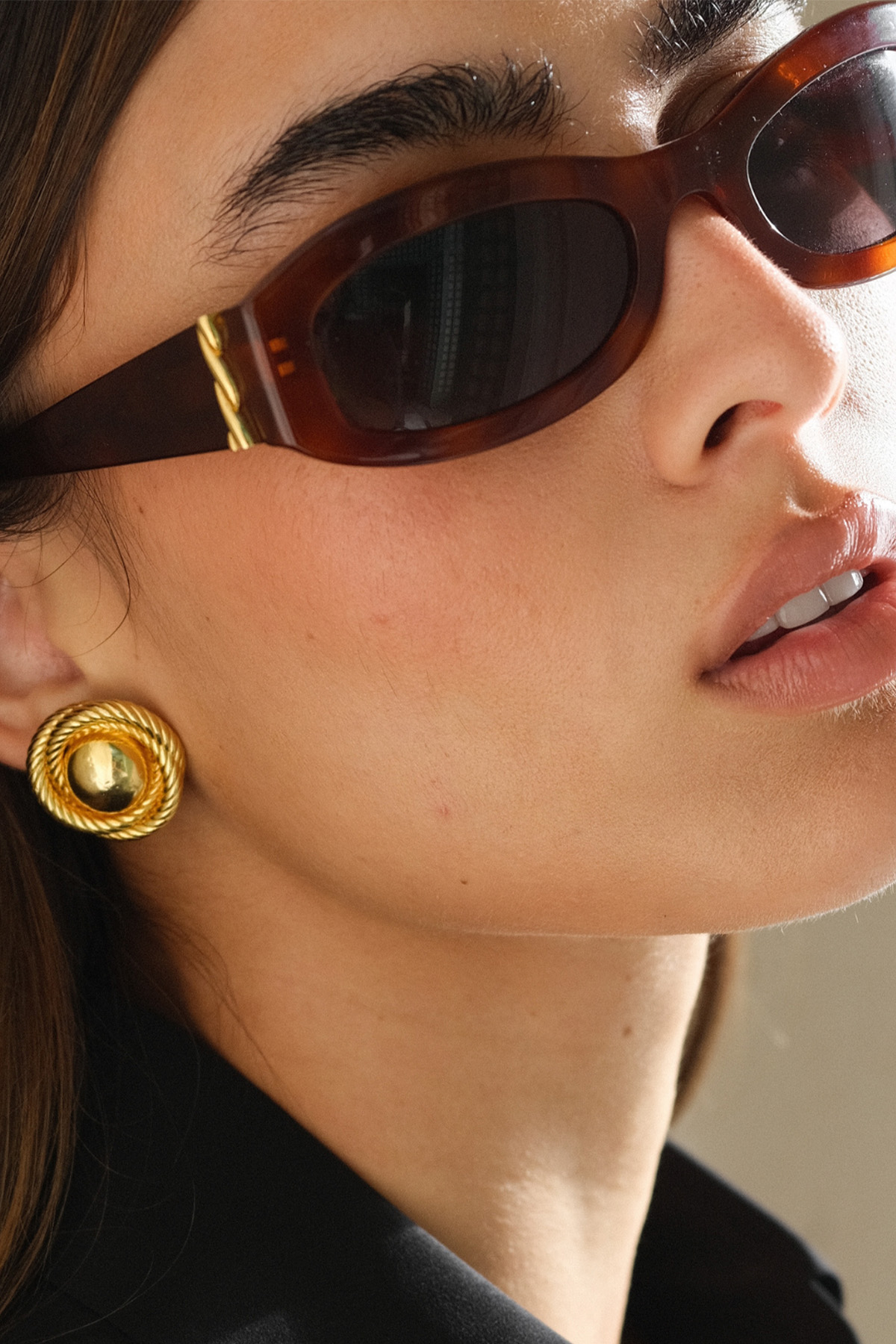Naomi Gold Textured Circle Earrings 