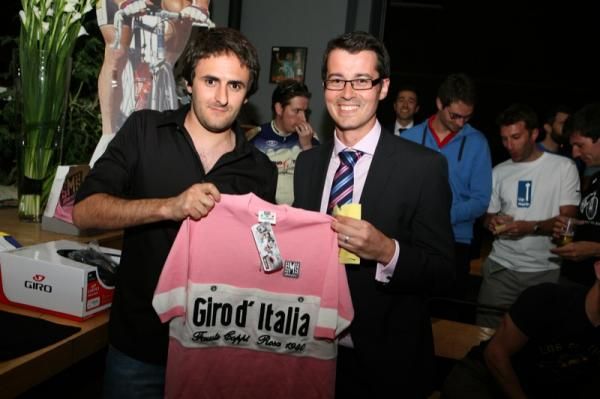 One of several jerseys which were prizes at the pre-Tour de France panel discussion.