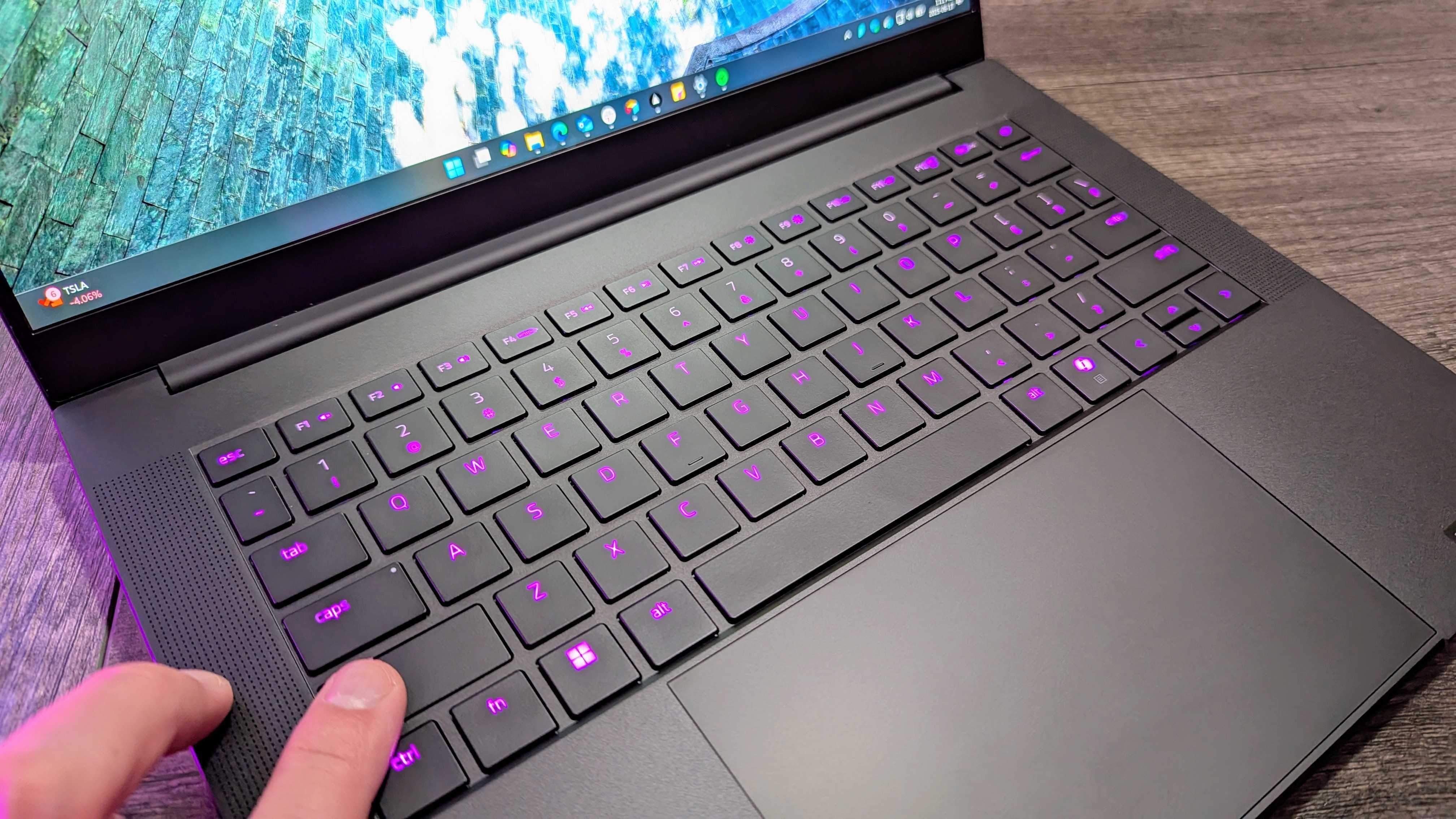 Image of the Razer Blade 14 (2025) gaming laptop.