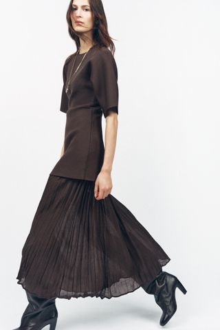 Pleated Knit Dress With Contrast Detail