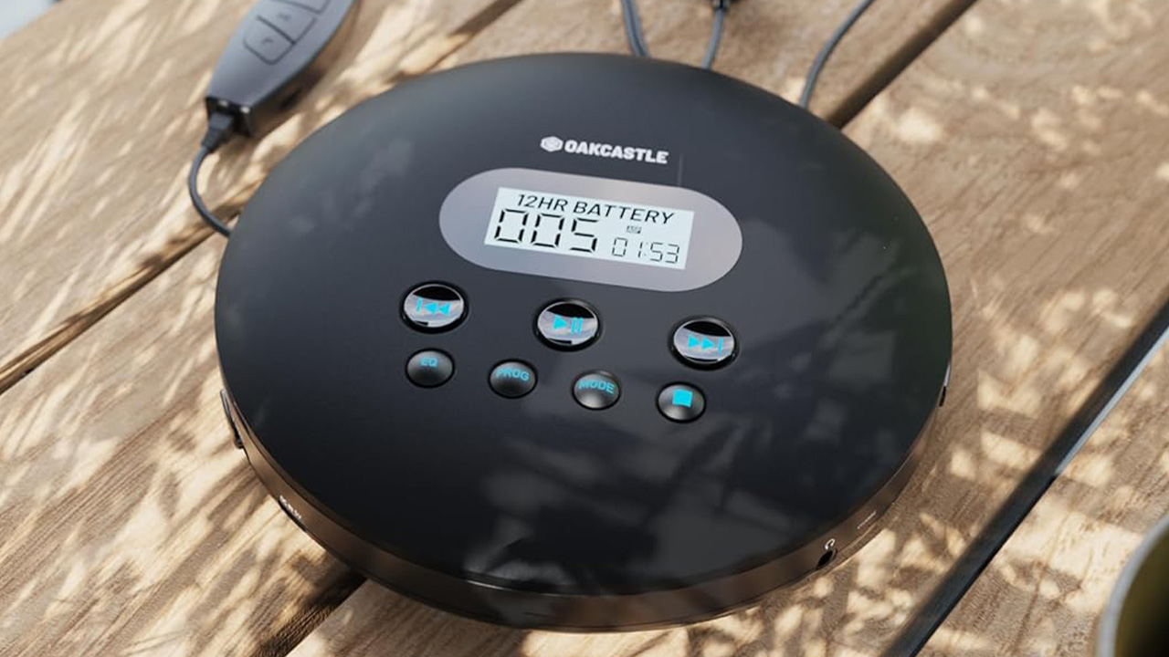 Oakcastle CD100 portable CD player
