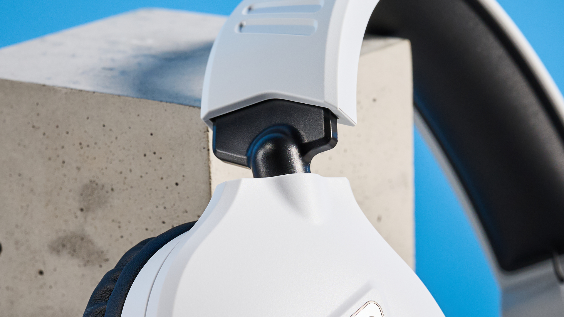 A white Turtle Beach Recon 70 wired gaming headset for Nintendo Switch