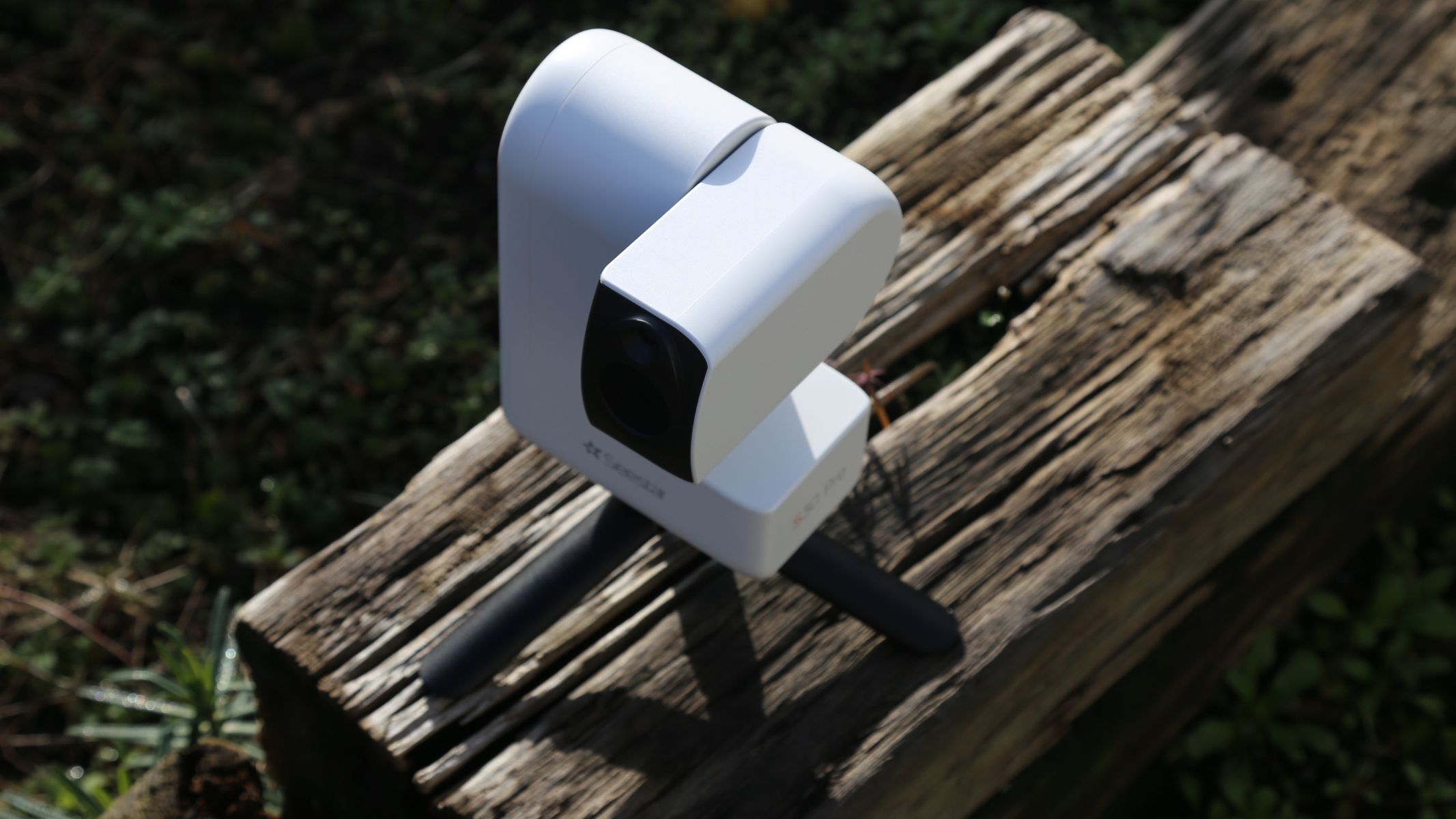 ZWO SeeStar S30 Pro outside on a wooden surface