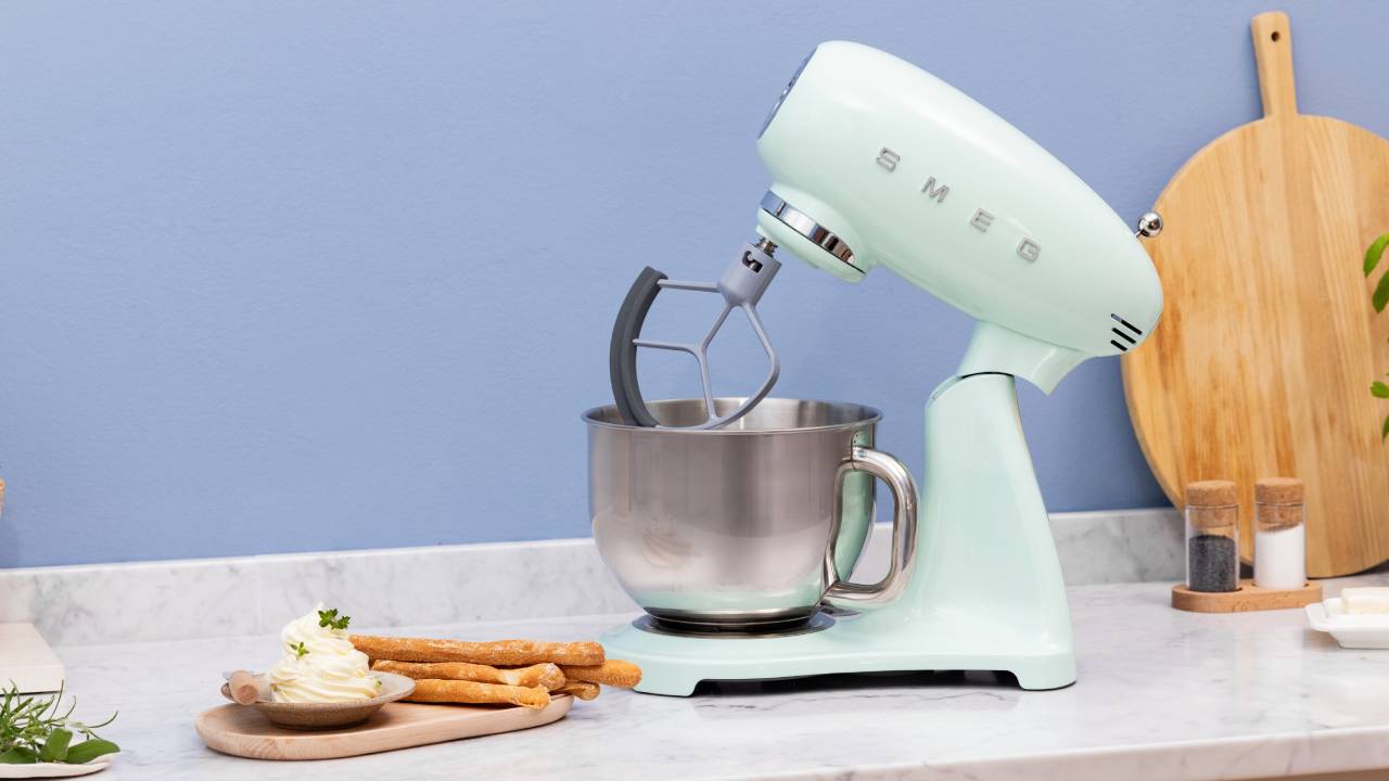 Smeg SMF05 Stand Mixer