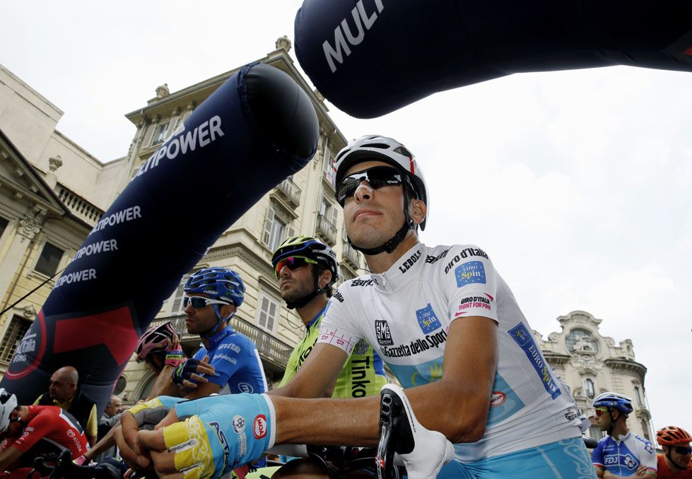 Fabio Aru waits for the start