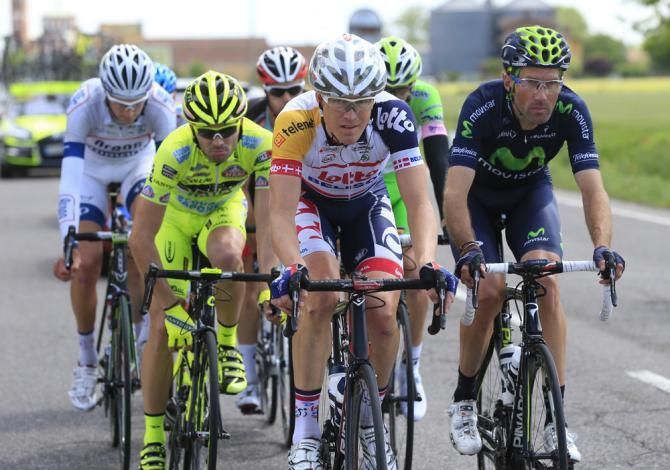 Lars Bak (Lotto) leads the break