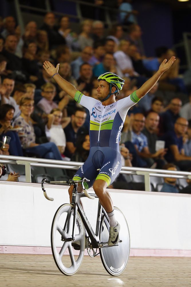 Adam Blythe (Orica-GreenEdge) reacts to the crowd prior tothe Long Lap round of the 1878 Cup during day one of the London Six Day Race