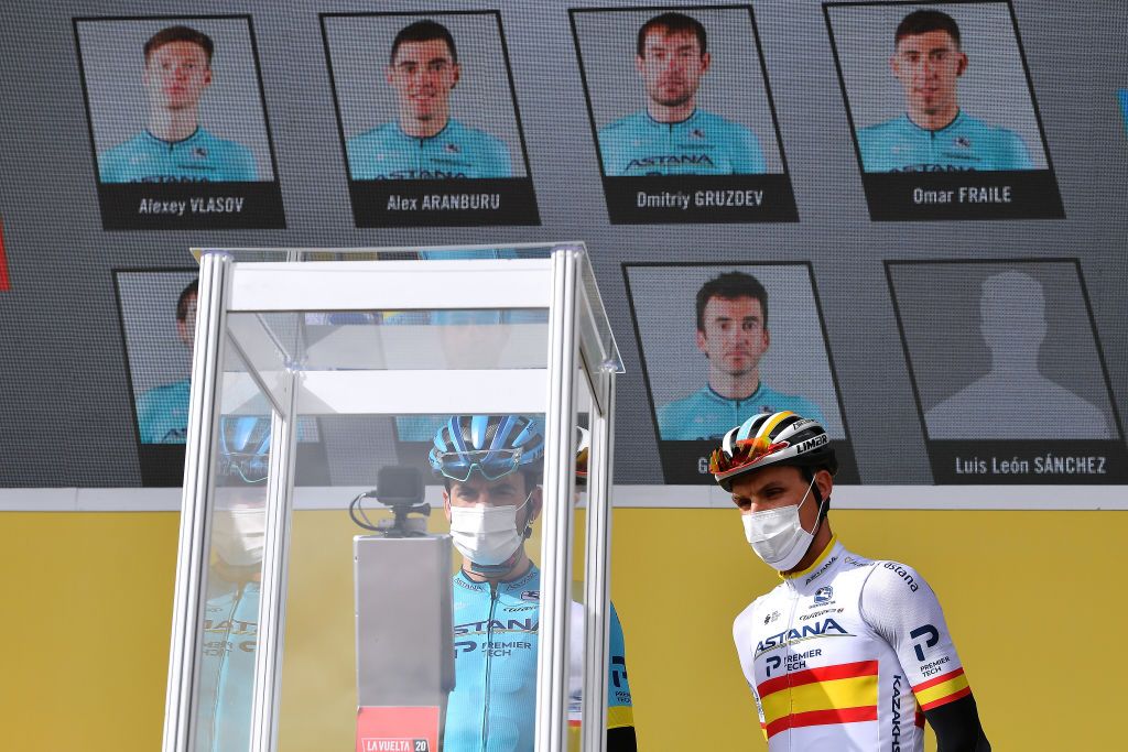 VINUESA SPAIN OCTOBER 22 Start Gorka Izagirre Insausti of Spain and Luis Leon Sanchez Gil of Spain and Astana Pro Team Face ID Signature Covid safety measures Team Presentation during the 75th Tour of Spain 2020 Stage 3 a 1661km stage from Lodosa to La Laguna Negra Vinuesa 1735m lavuelta LaVuelta20 La Vuelta on October 22 2020 in Vinuesa Spain Photo by Justin SetterfieldGetty Images