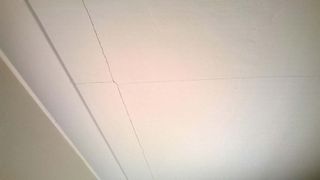 cracks in plasterboard ceiling