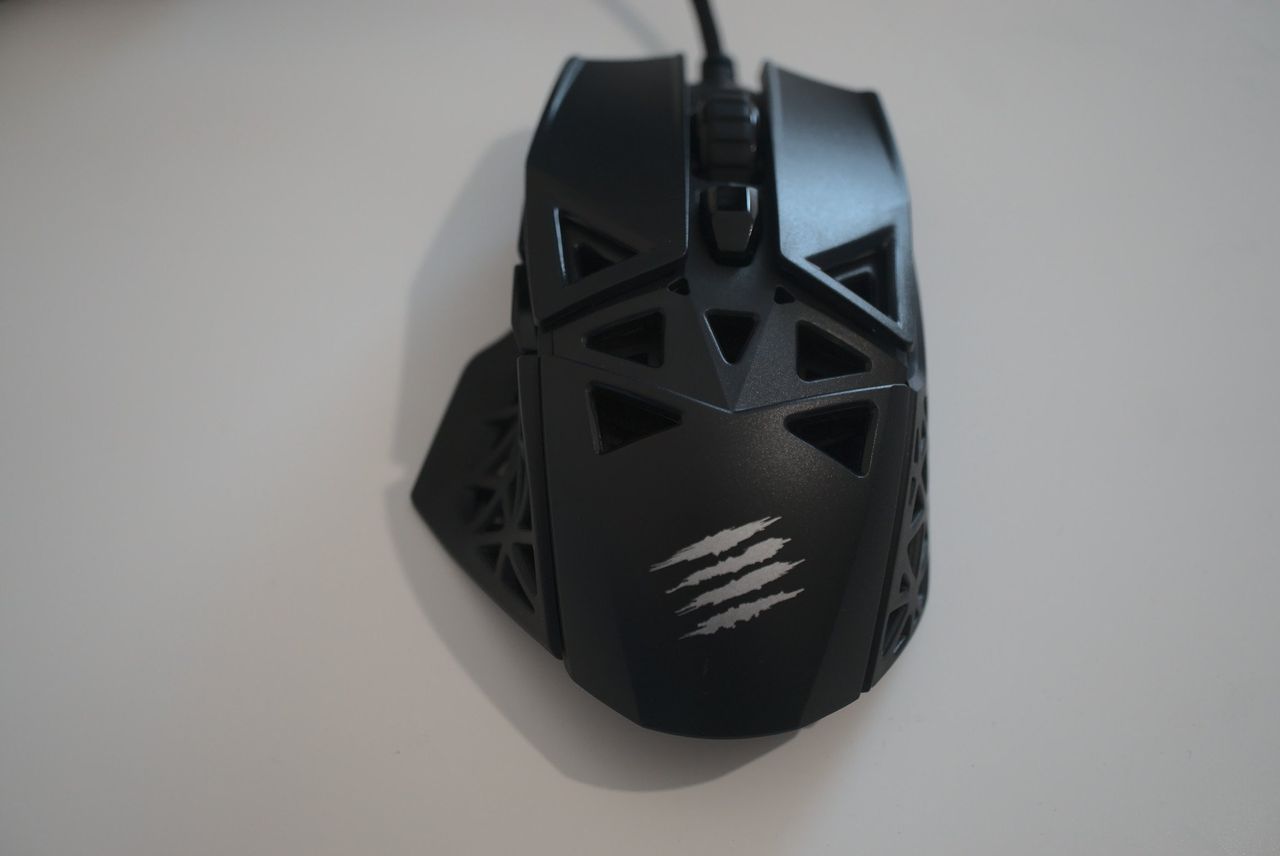 Mad Catz M.O.J.O. M1